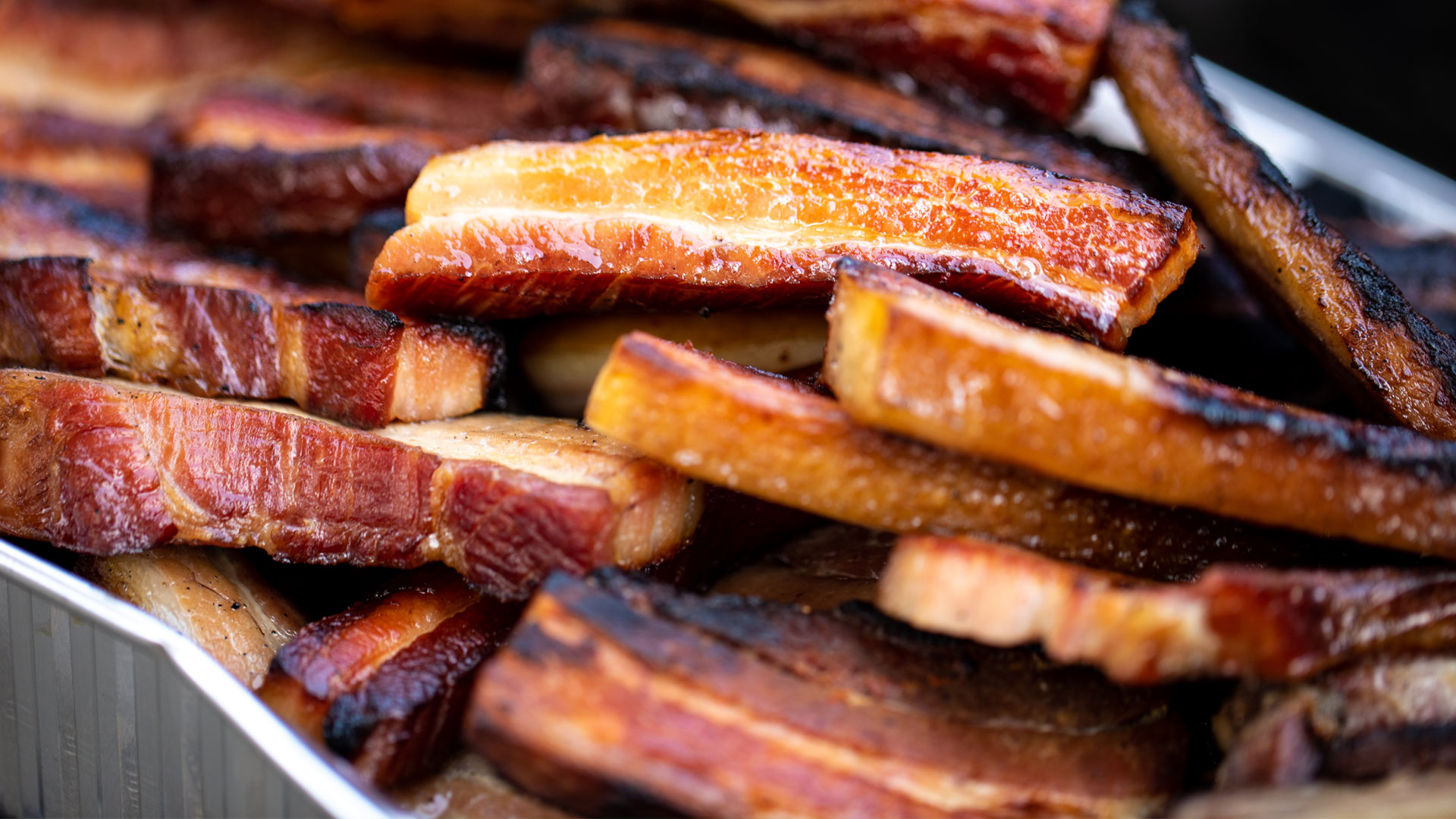 thick-cut-smoke-bacon-LHP-farm-to-table-dinner ©Kelly Heck Photography
